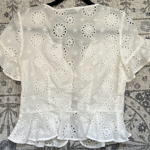 White Eyelet V-Neck Peplum Top NWT - Picture 6 of 7